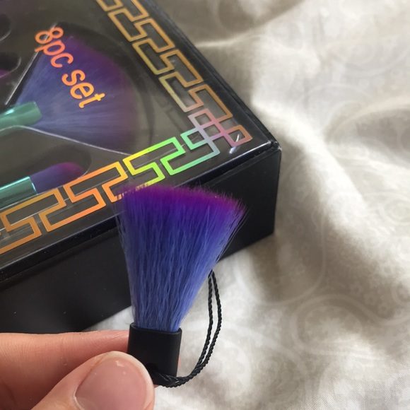 NWT Ombré Cosmetic Brush Set with Travel Case - Picture 3 of 3